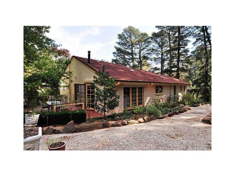 27 Avenue Road, Stirling SA 5152