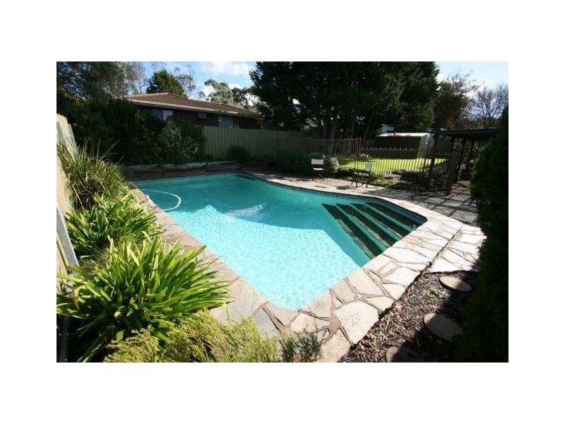 6 Bowyer Avenue, Mount Barker SA 5251