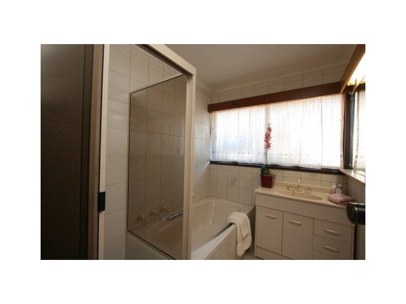 6 Bowyer Avenue, Mount Barker SA 5251