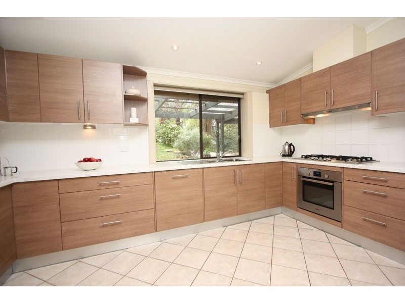 26 Bradshaw Avenue, Crafers SA 5152