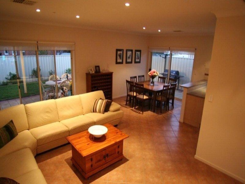 292B Oaklands Road, Park Holme SA 5043