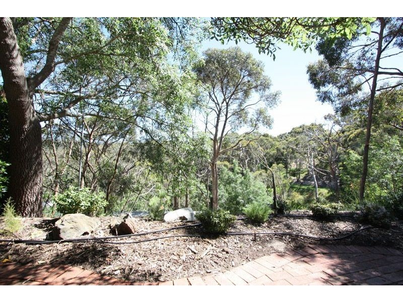 2 Heather Road, Stirling SA 5152