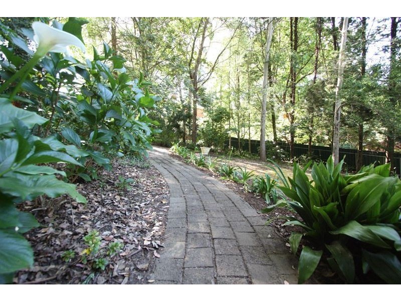 8 White Avenue, Crafers SA 5152