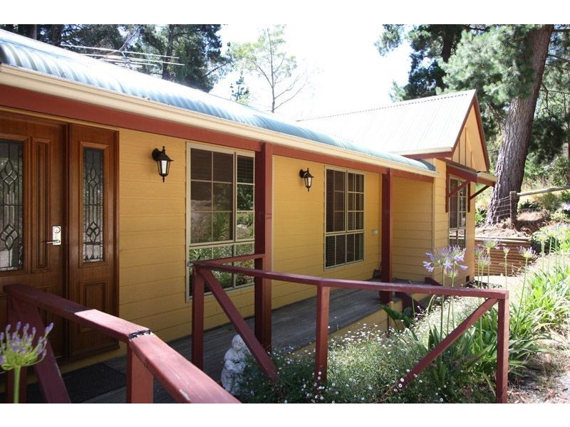 9 Norman Road, Bridgewater SA 5155