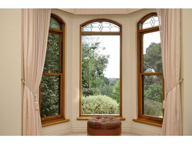 16 Rostrevor Road, Stirling SA 5152