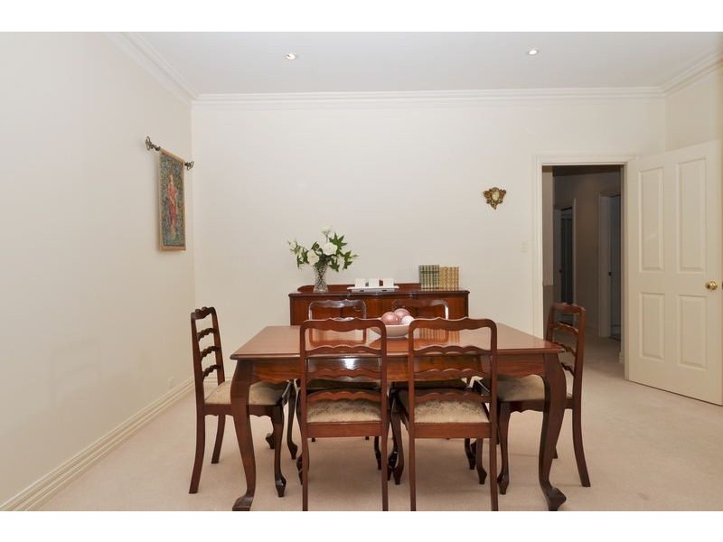 16 Rostrevor Road, Stirling SA 5152