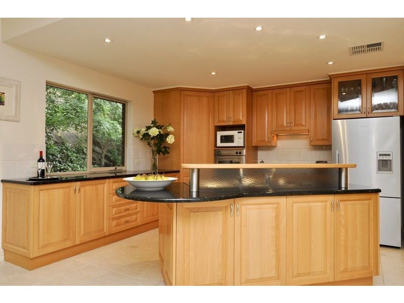 16 Rostrevor Road, Stirling SA 5152