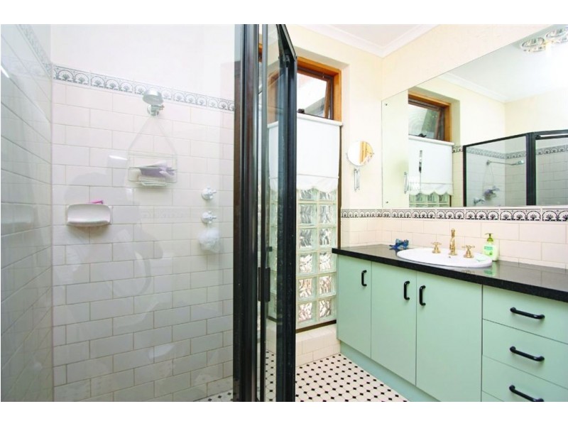 11 Pollock Avenue, Marden SA 5070