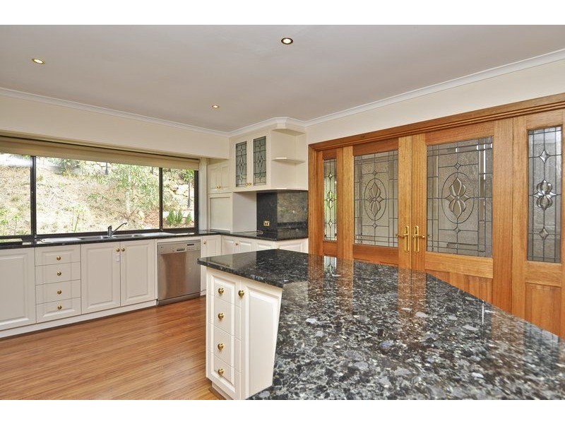 42 Sheoak Road, Crafers West SA 5152