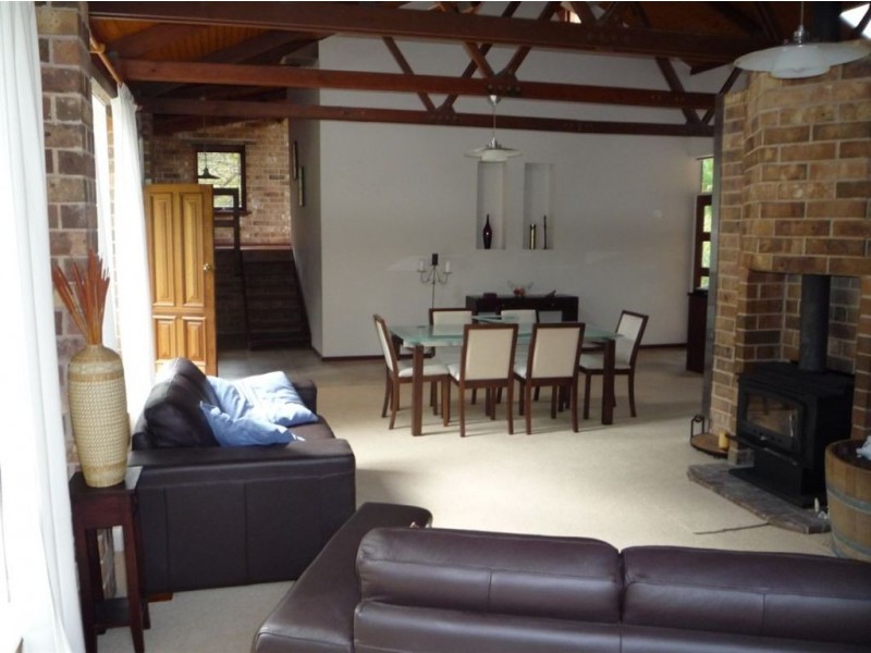 17 Fox Hill Rd, Mount George SA 5155