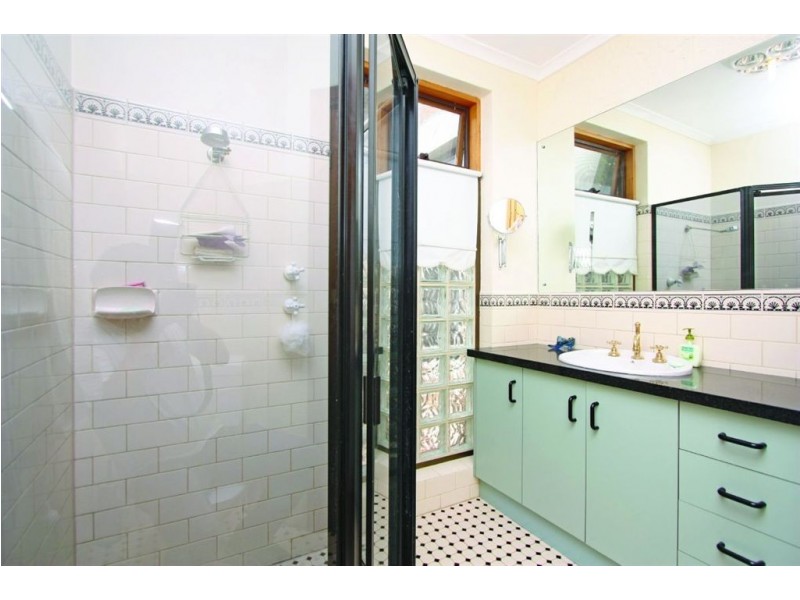 11 Pollock Avenue, Marden SA 5070