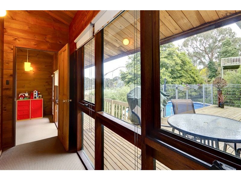 18 Fern Hill Road, Bridgewater SA 5155