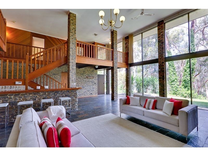 13 Lewis Avenue, Aldgate SA 5154