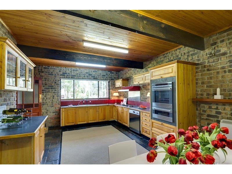 13 Lewis Avenue, Aldgate SA 5154