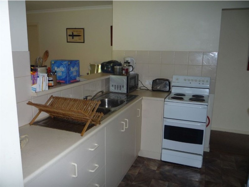 9 Oak Ave, Bridgewater SA 5155