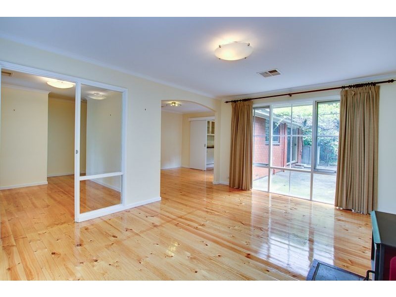 11 Hawthorn Road, Stirling SA 5152