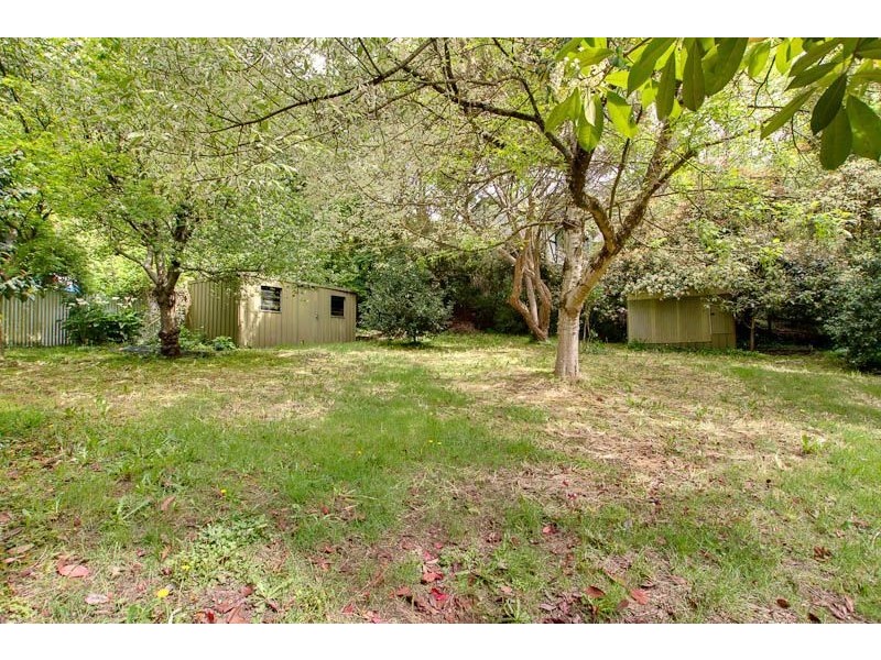 11 Hawthorn Road, Stirling SA 5152