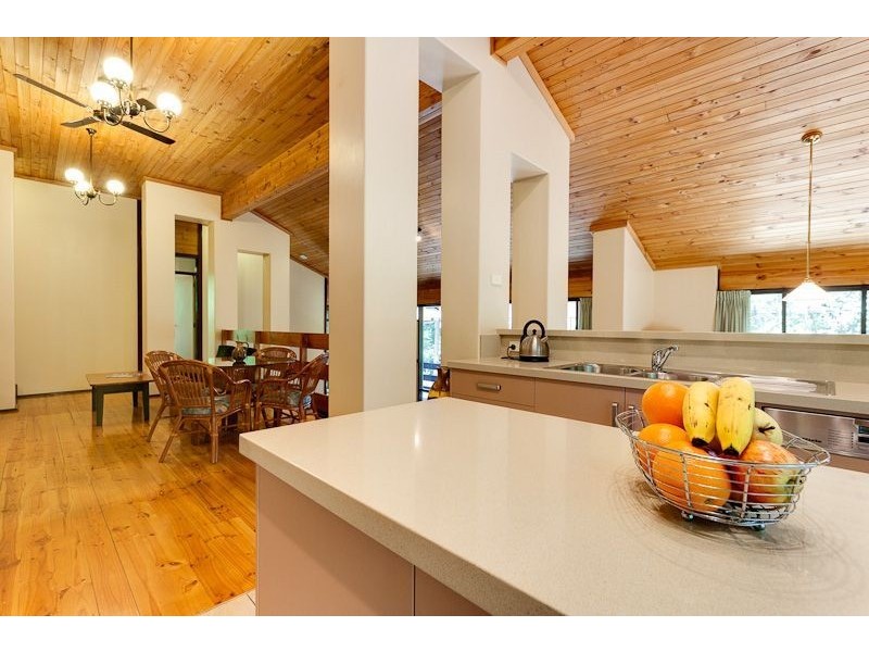 21 Backhouse Avenue, Crafers SA 5152