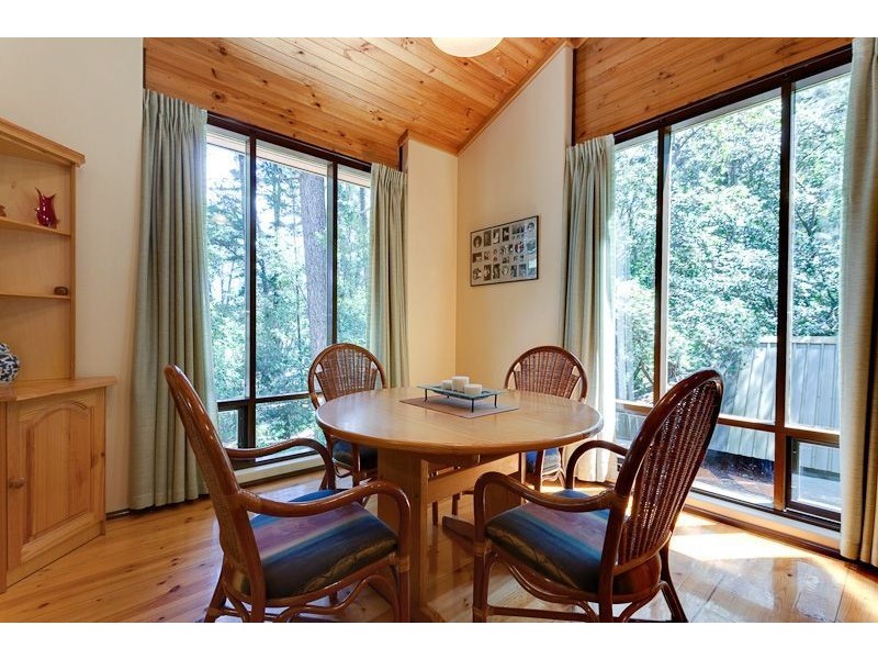 21 Backhouse Avenue, Crafers SA 5152