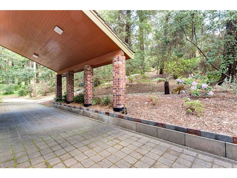 21 Backhouse Avenue, Crafers SA 5152