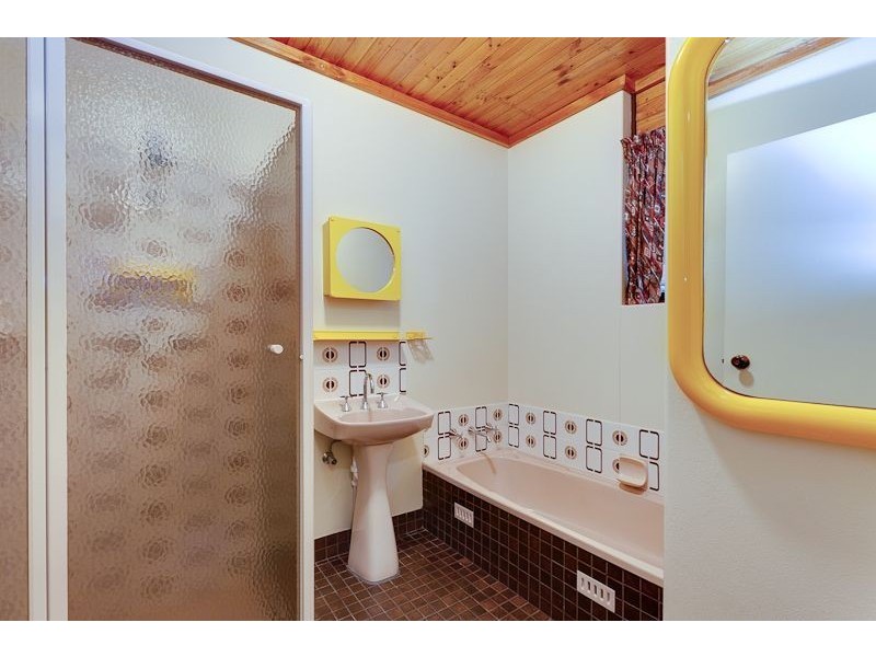 21 Backhouse Avenue, Crafers SA 5152