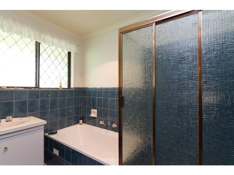 10 Bridge Street, Bridgewater SA 5155