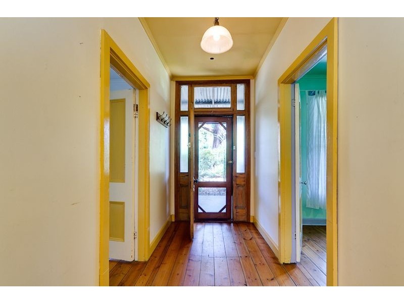 26 Railway Avenue, Bridgewater SA 5155