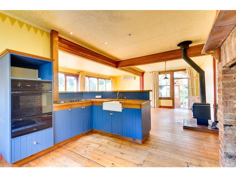 26 Railway Avenue, Bridgewater SA 5155