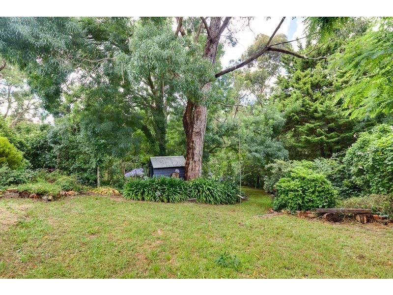 26 Railway Avenue, Bridgewater SA 5155