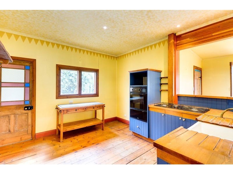 26 Railway Avenue, Bridgewater SA 5155