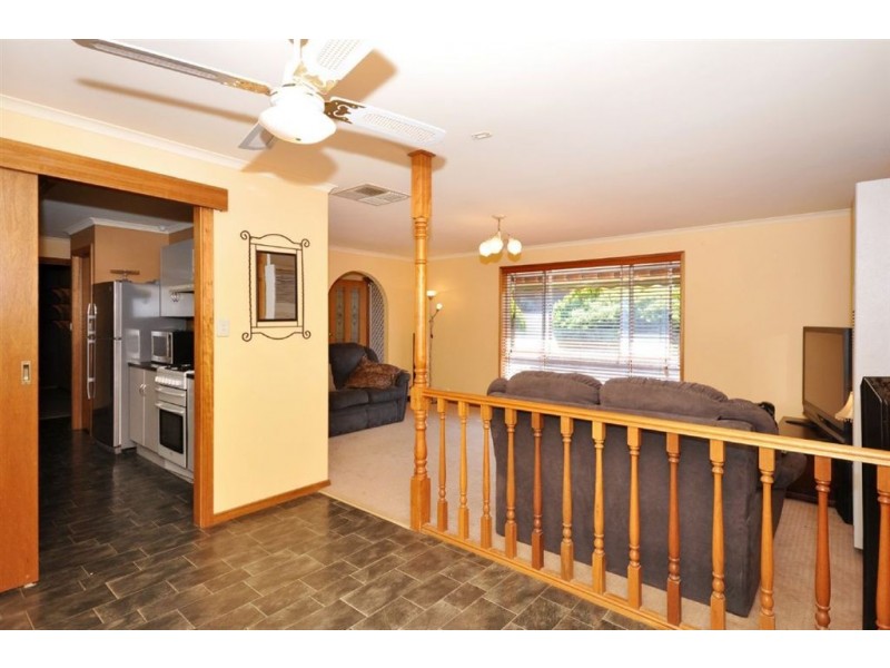 7 Thaxted Court, Morphett Vale SA 5162