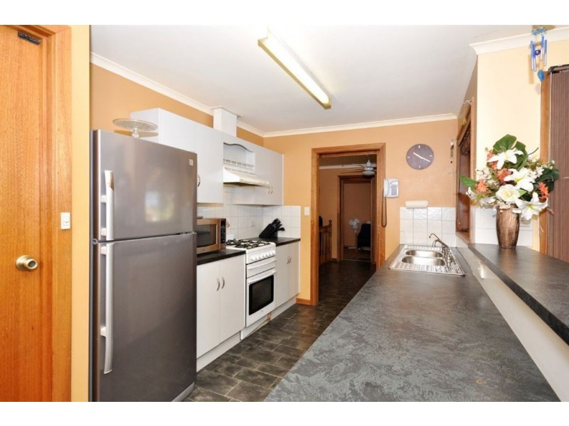 7 Thaxted Court, Morphett Vale SA 5162