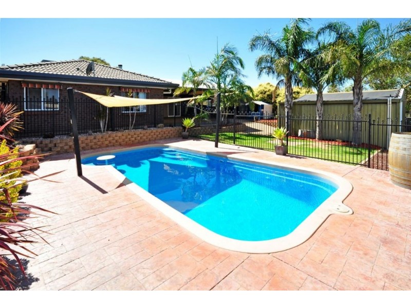 7 Thaxted Court, Morphett Vale SA 5162