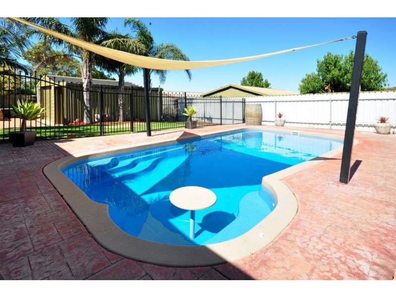 7 Thaxted Court, Morphett Vale SA 5162