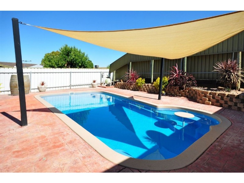 7 Thaxted Court, Morphett Vale SA 5162