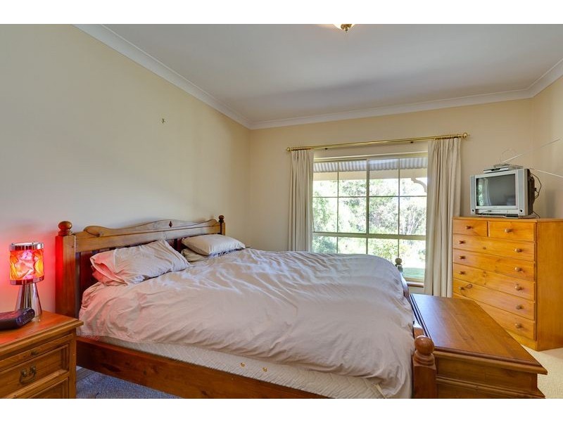 12 Rudall Avenue, Crafers SA 5152