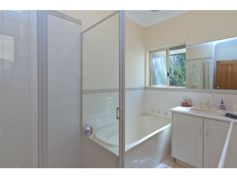 12 Rudall Avenue, Crafers SA 5152