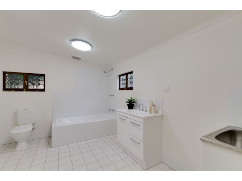 22 Fenchurch Road, Aldgate SA 5154