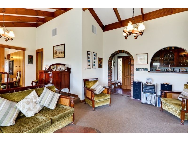 133 Yarrabee Rd, Greenhill SA 5140