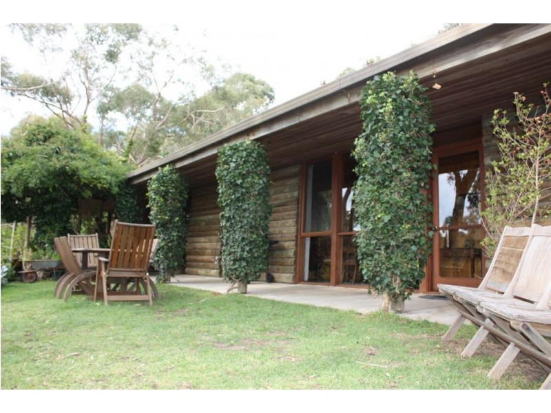 108 Emmett Road, Crafers West SA 5152