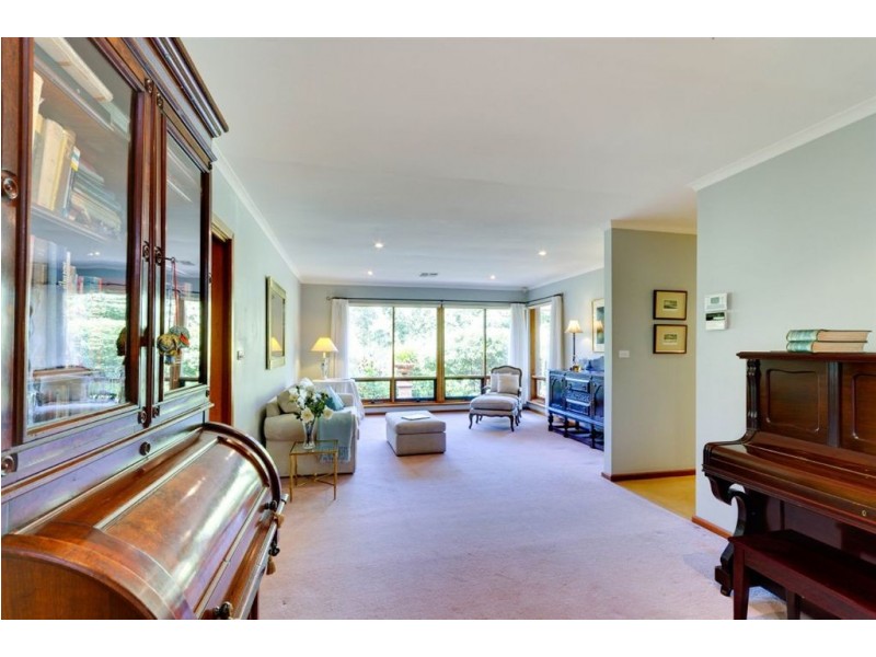 11 Kanmantoo Road, Aldgate SA 5154