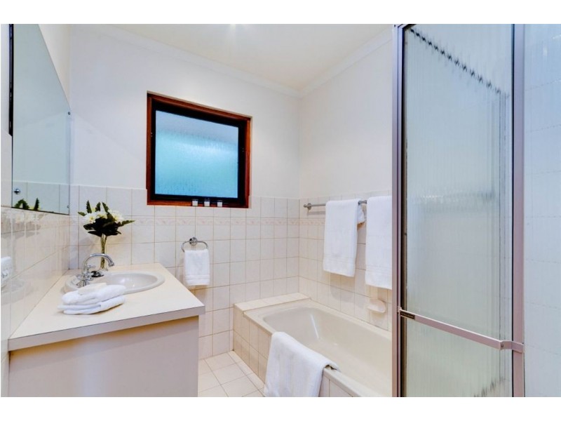 11 Kanmantoo Road, Aldgate SA 5154