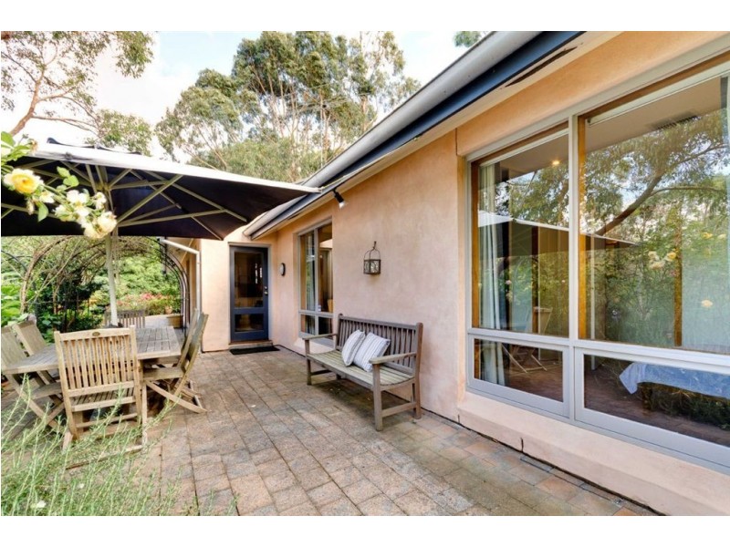 11 Kanmantoo Road, Aldgate SA 5154