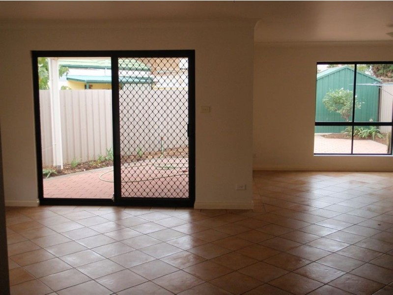 1 Burley Griffin Bvd, Brompton SA 5007
