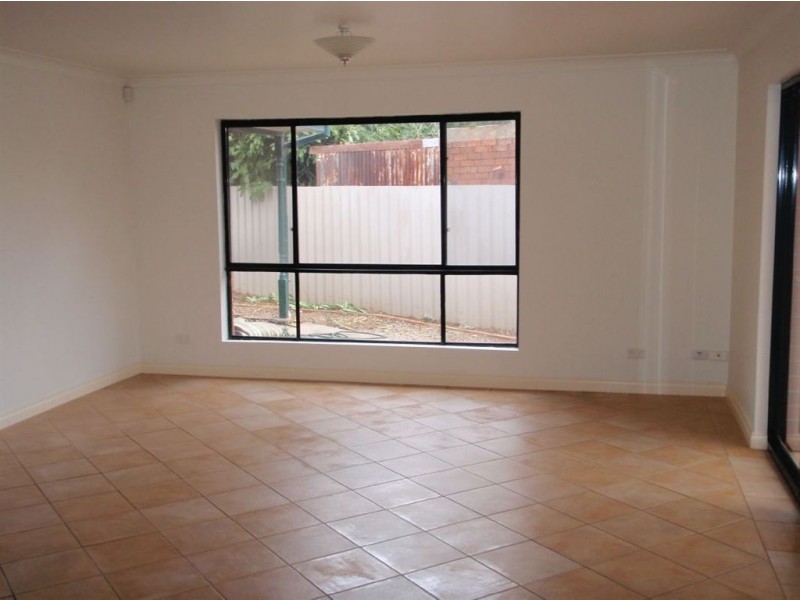 1 Burley Griffin Bvd, Brompton SA 5007
