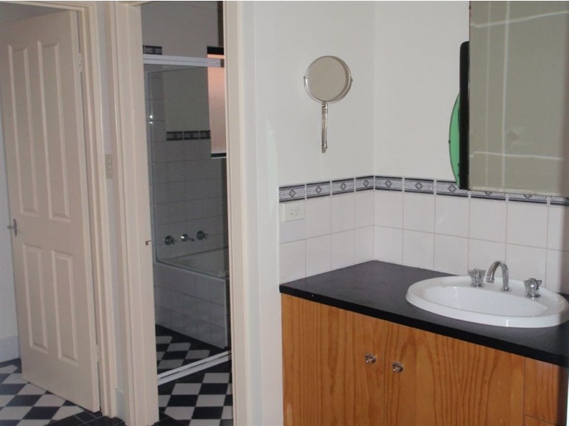 1 Burley Griffin Bvd, Brompton SA 5007