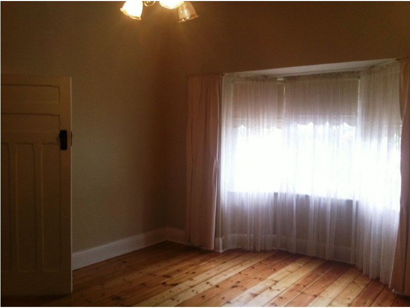 4 Canterbury Ave, Trinity Gardens SA 5068