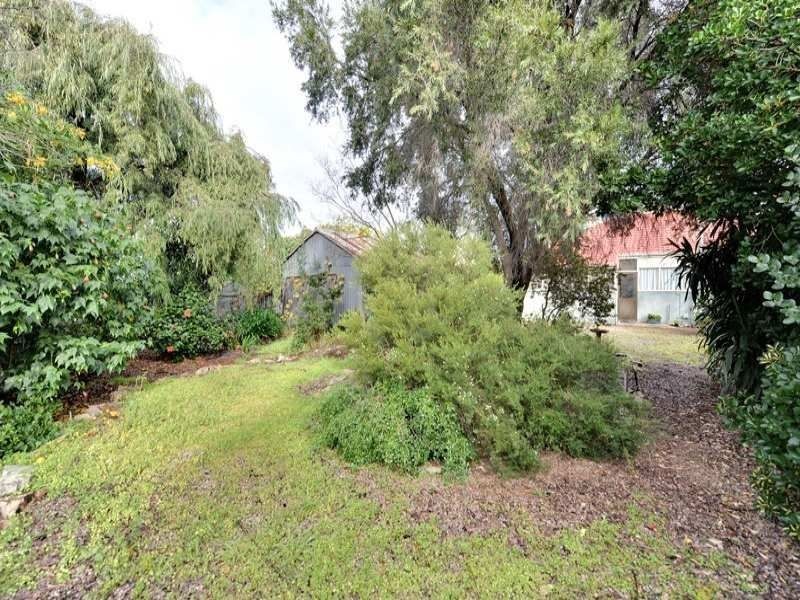 4 Canterbury Ave, Trinity Gardens SA 5068