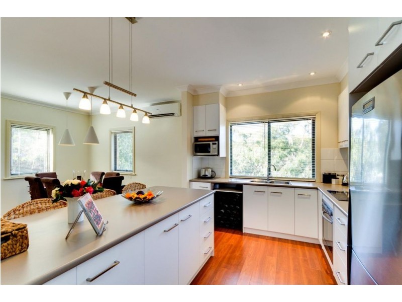 19 Renown Avenue, Crafers West SA 5152