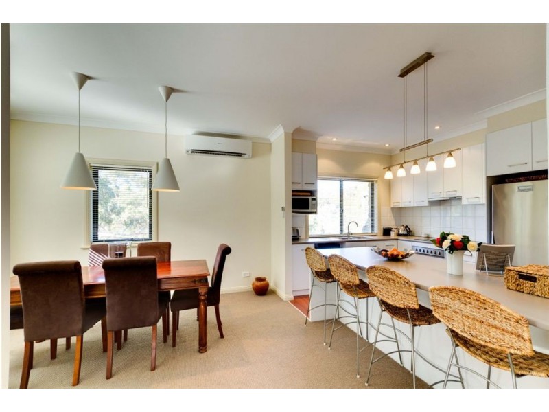 19 Renown Avenue, Crafers West SA 5152